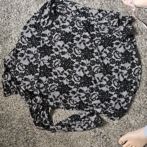 STUNNING DNA COUTURE BLACK LACE LOOK STRETCHY SHIRT - Picture 10 of 10